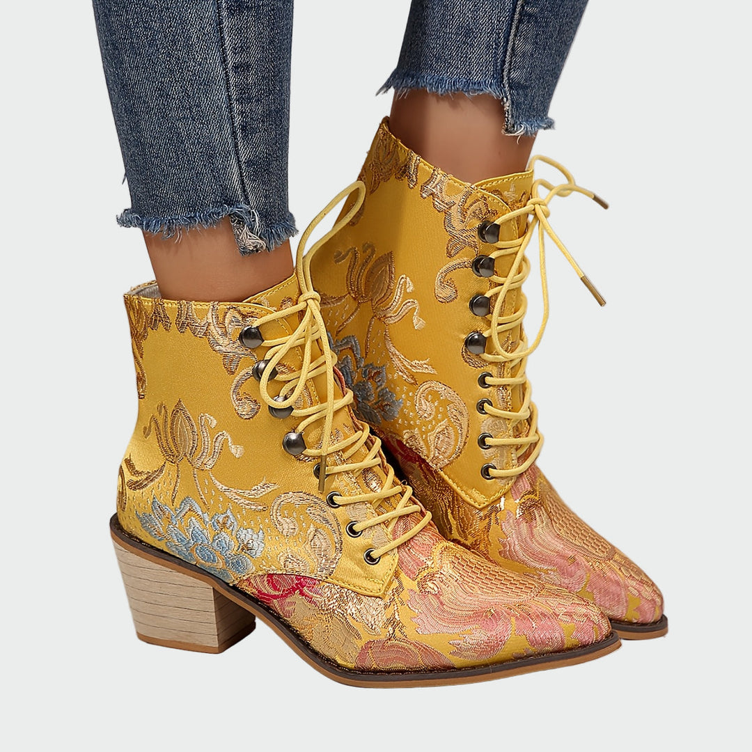 Bottines en cuir avec fleurs