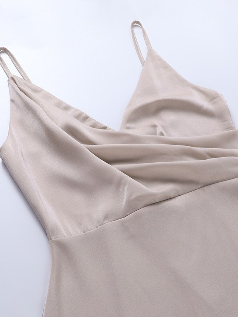 Alma - Robes Essentielle avec Élégance