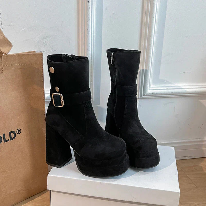Amália - Bottes de style urbain avec personnalité et confiance